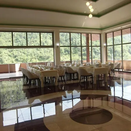 Ipekyolu Park מלון 4*